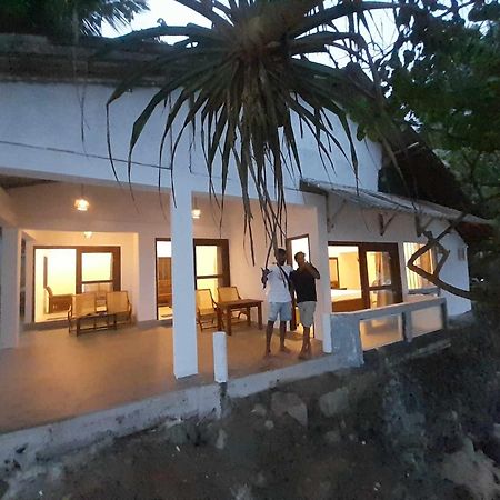 Sooriya Villa 탈페 외부 사진