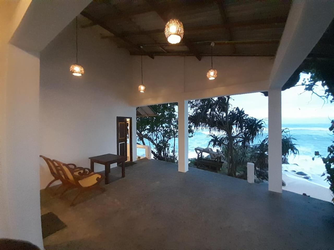 Sooriya Villa 탈페 객실 사진