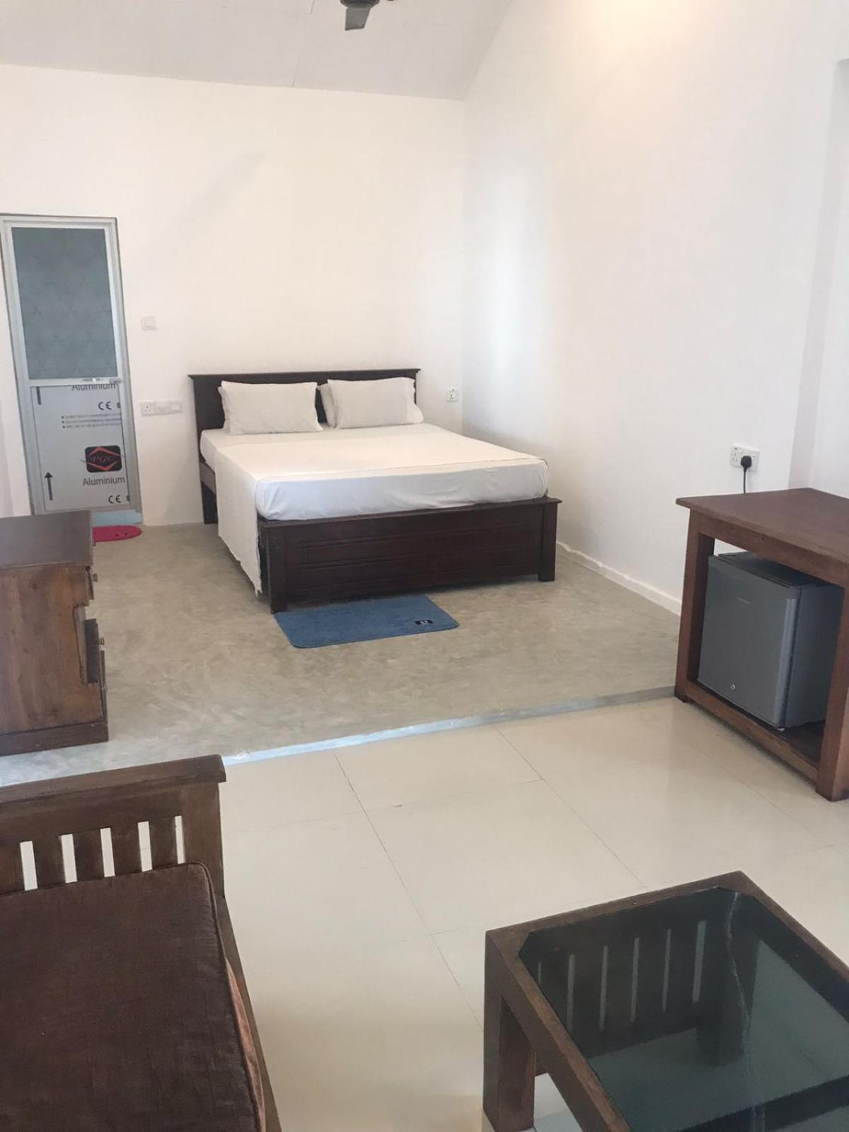 Sooriya Villa 탈페 객실 사진